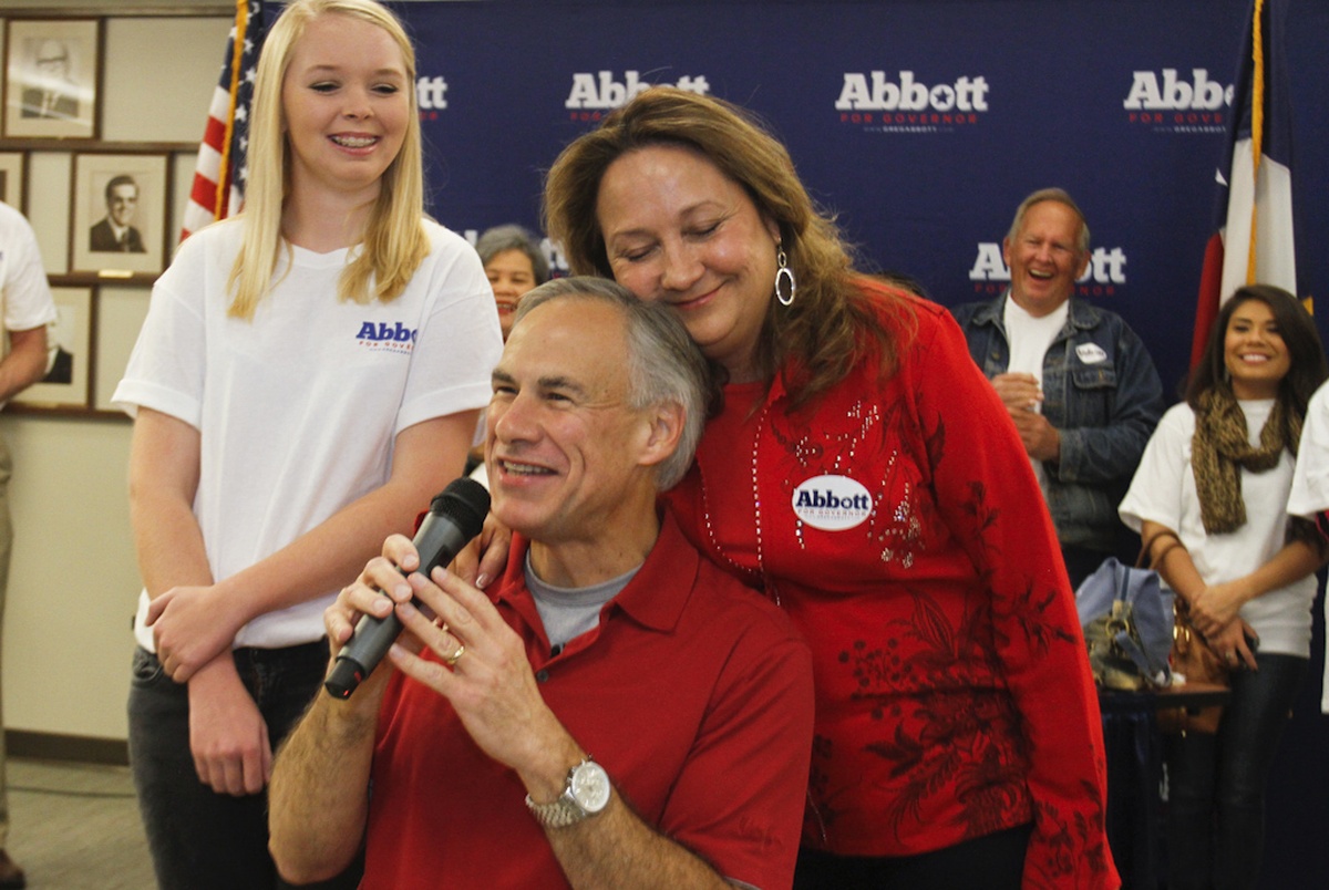 Abbott's Wife Now in Political Fray The Texas Tribune
