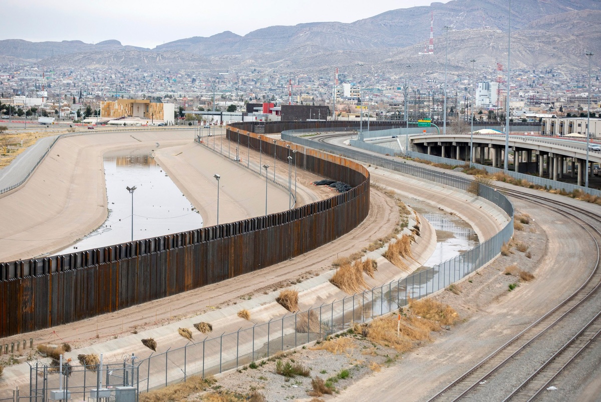 Texas legislators remove $100 million request for border surge in