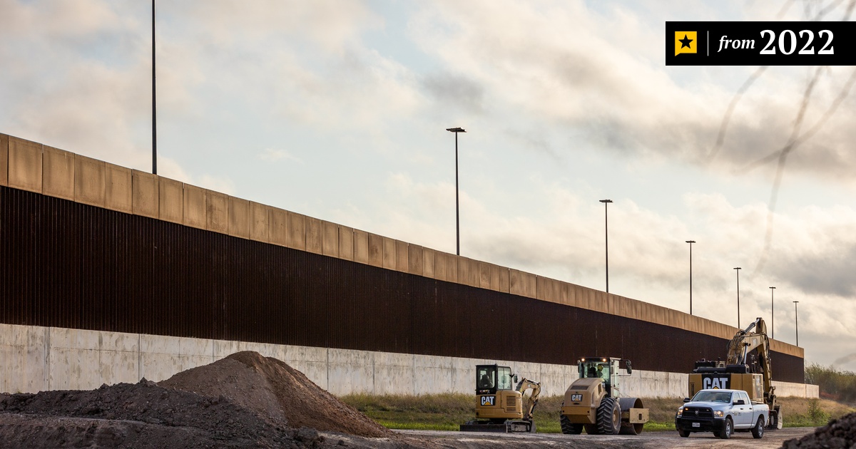 Texas awards $307 million in contracts for 14 miles of new border wall ...