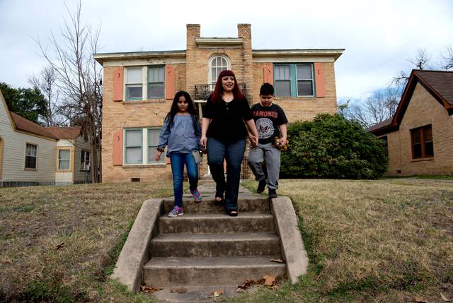 San Antonio Rent Is Rising But Wages Aren T The Texas Tribune
