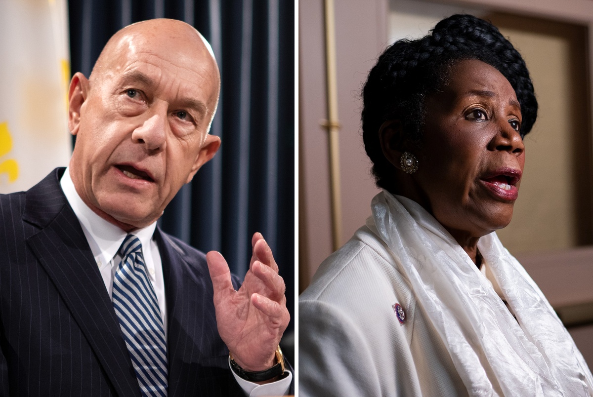 Texas Monthly – In crowded field, Houston mayor’s race centers on prominent Democrats Sheila Jackson Lee and John Whitmire