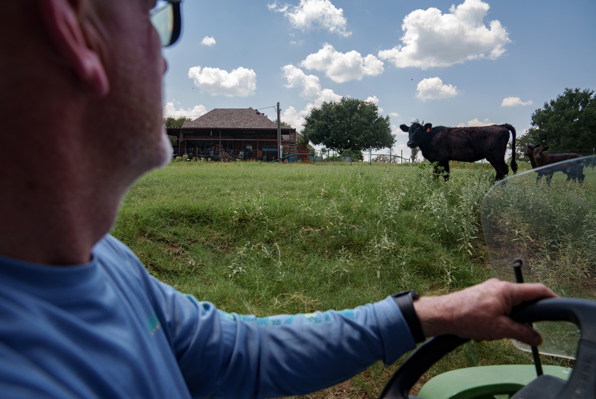 Texas Monthly – Texas bill seeking to keep toxic “forever chemicals” off farmland misses key deadline