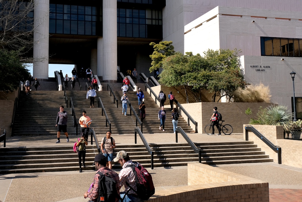 Texas Monthly – Texas students with immigrant parents lost out on college aid because of FAFSA glitch