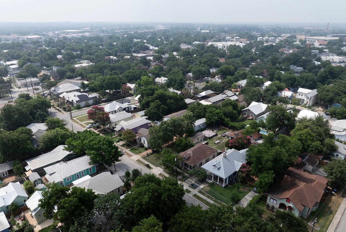 Texas Monthly – Lawmakers advance bill to protect Texans from real estate fraudsters