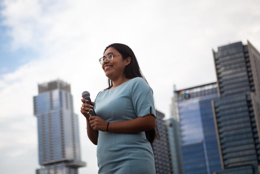 Jessica Cisneros introduces U.S. Sen. Elizabeth Warren, D-Massachussets, at Warren's town hall in Austin, Sept. 10, 2019.