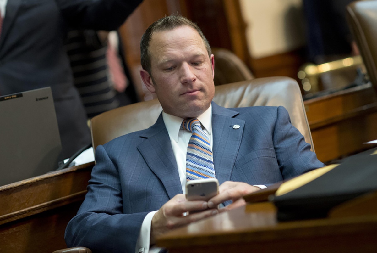 state-representative-calls-for-suspension-of-texas-staar-exam-the