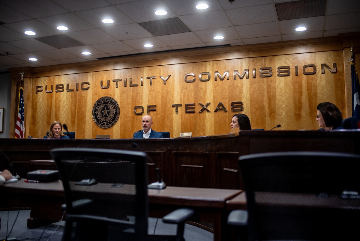 Texas Monthly – Texas lawmakers question agency’s ability to oversee $5 billion energy loan program after initial glitch