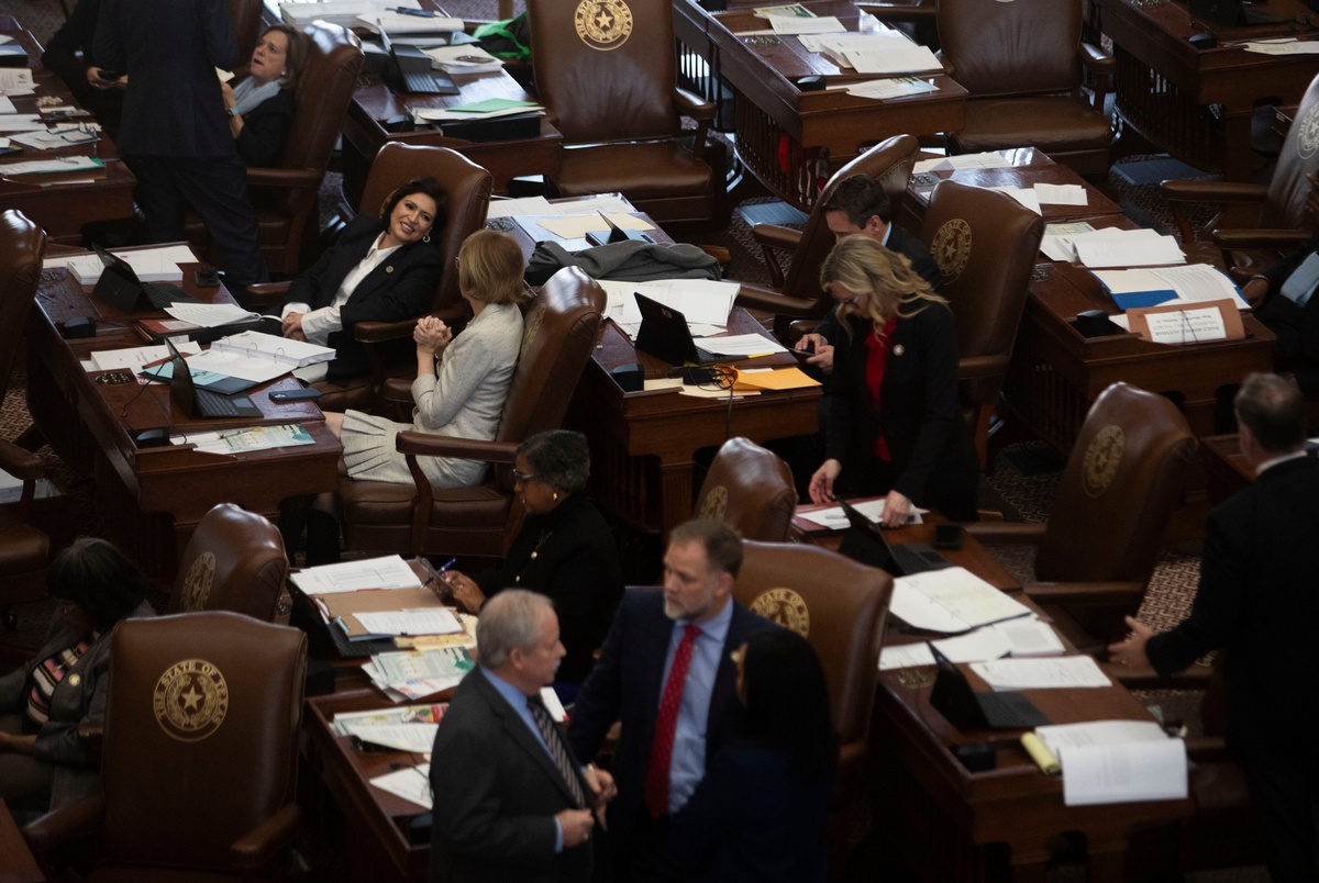 Texas Monthly – Long-awaited raise for Texas judges in limbo over legislative pension clash